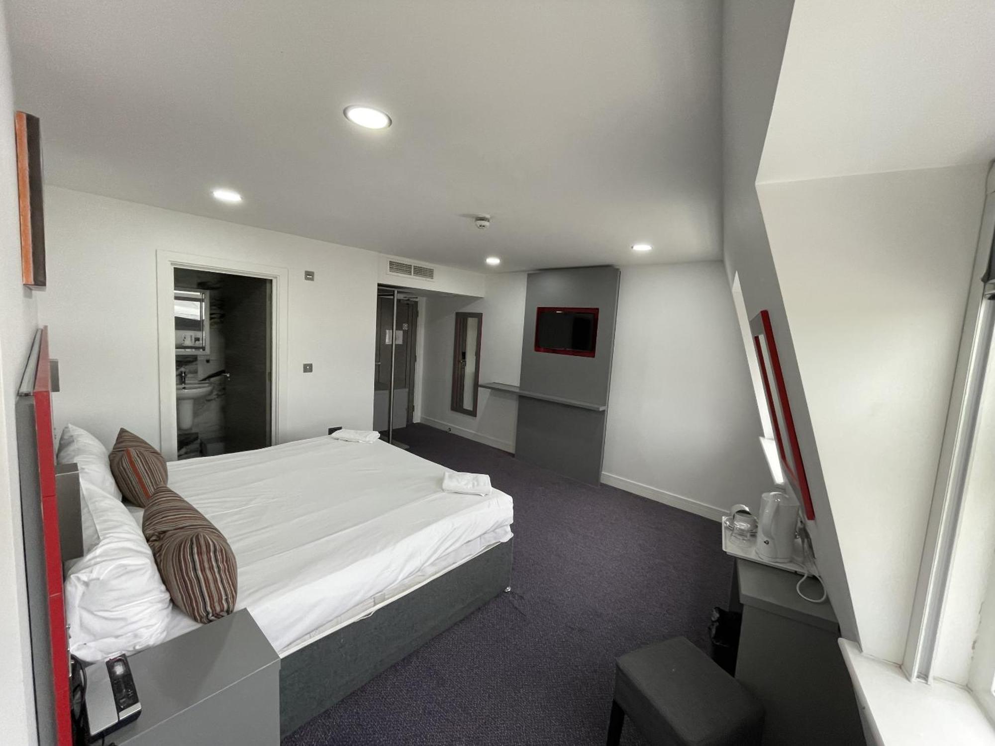 Ilford Hotel Goodmayes Esterno foto